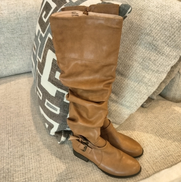 Chase + Chole Buckle Boots - Picture 2 of 7